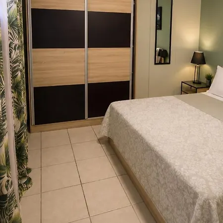 Chrysa Mare Apartman *